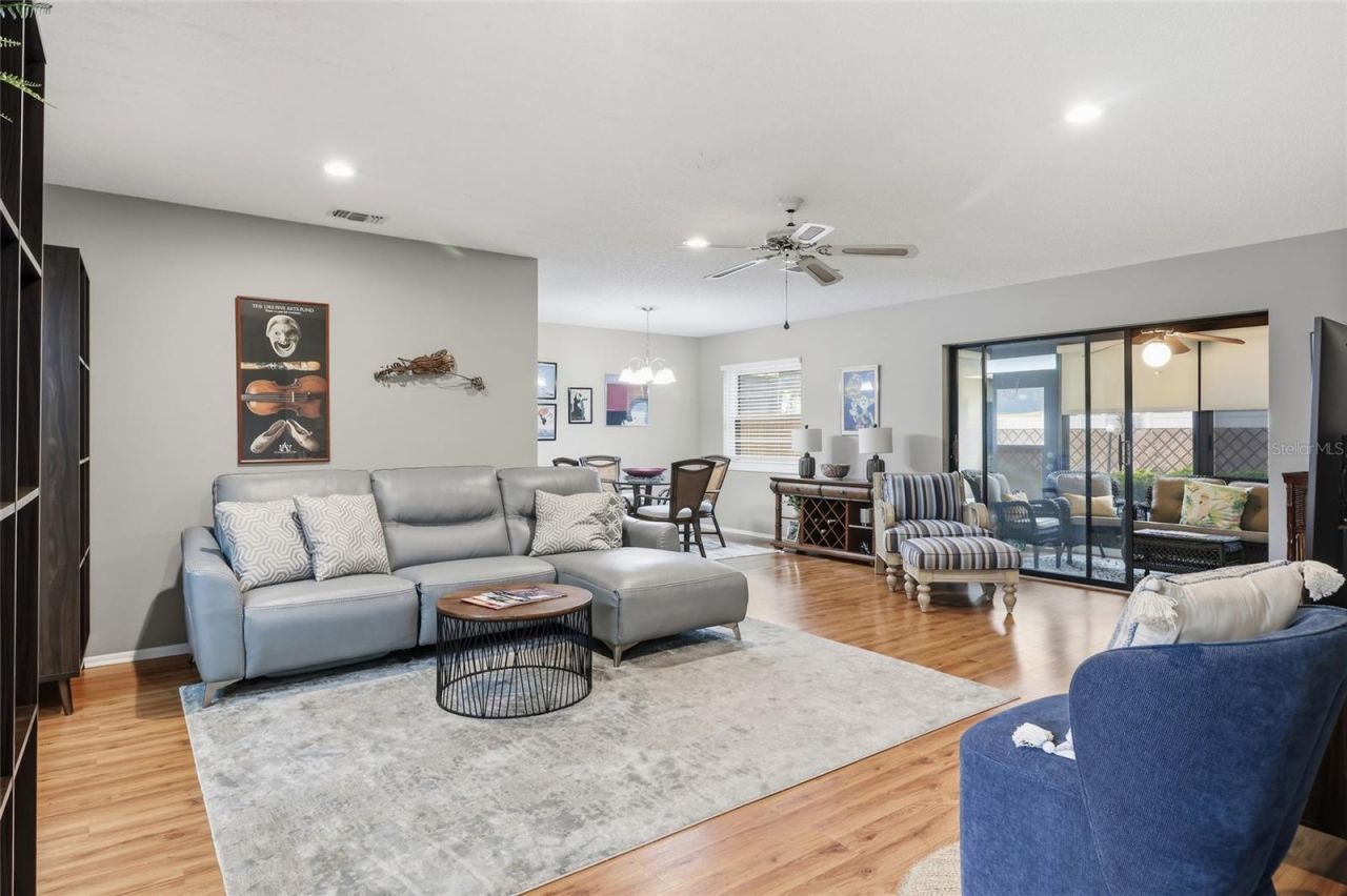 3191 Glen Elyn Boulevard, Unit 4, Sarasota, FL 34237 Photo