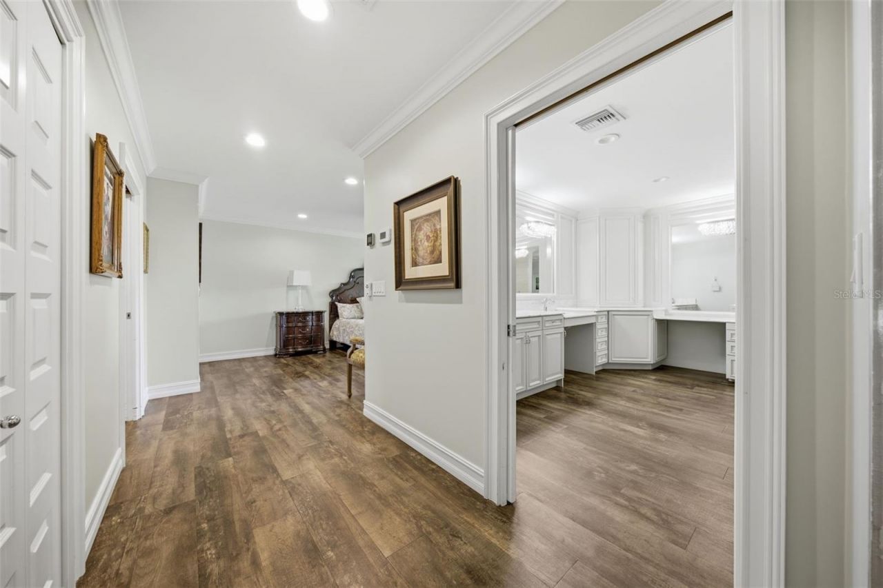 10715 Carrollwood Drive, Tampa, FL 33618 Photo