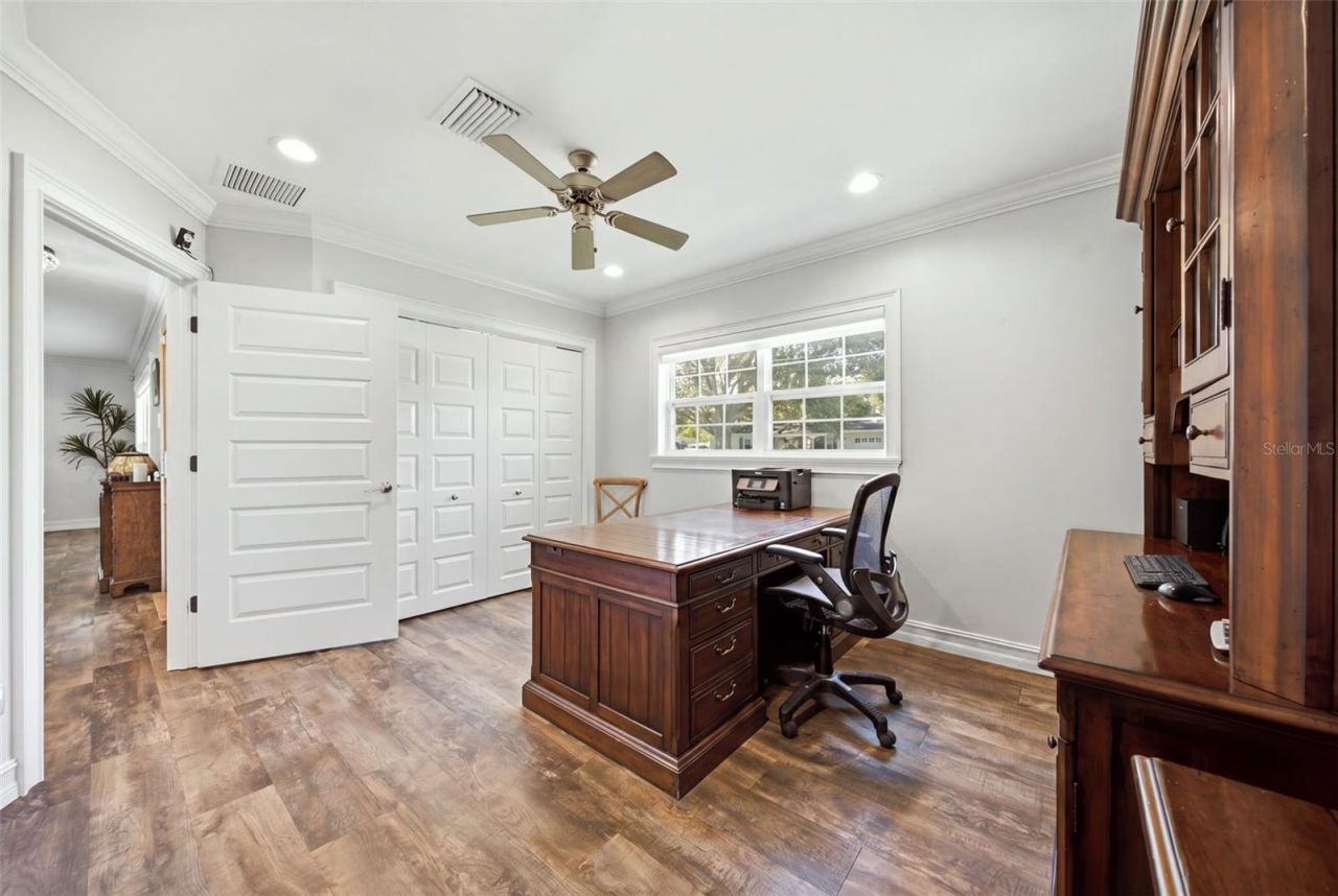 10715 Carrollwood Drive, Tampa, FL 33618 Photo