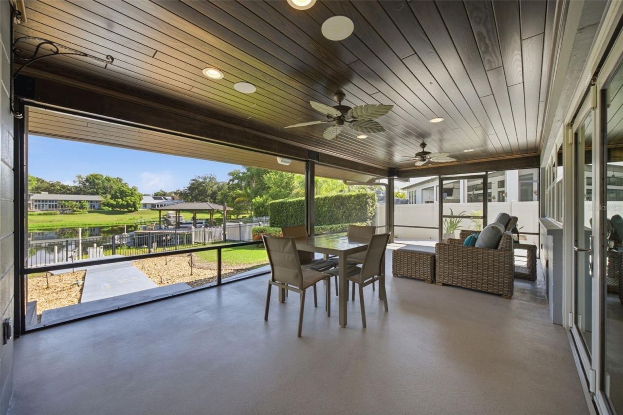 10715 Carrollwood Drive, Tampa, FL 33618 Photo
