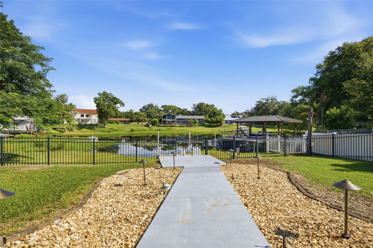 10715 Carrollwood Drive, Tampa, FL 33618 Photo