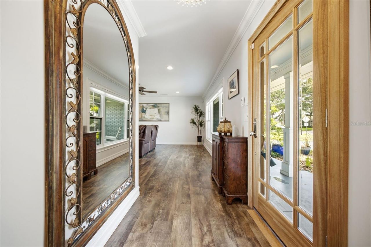 10715 Carrollwood Drive, Tampa, FL 33618 Photo