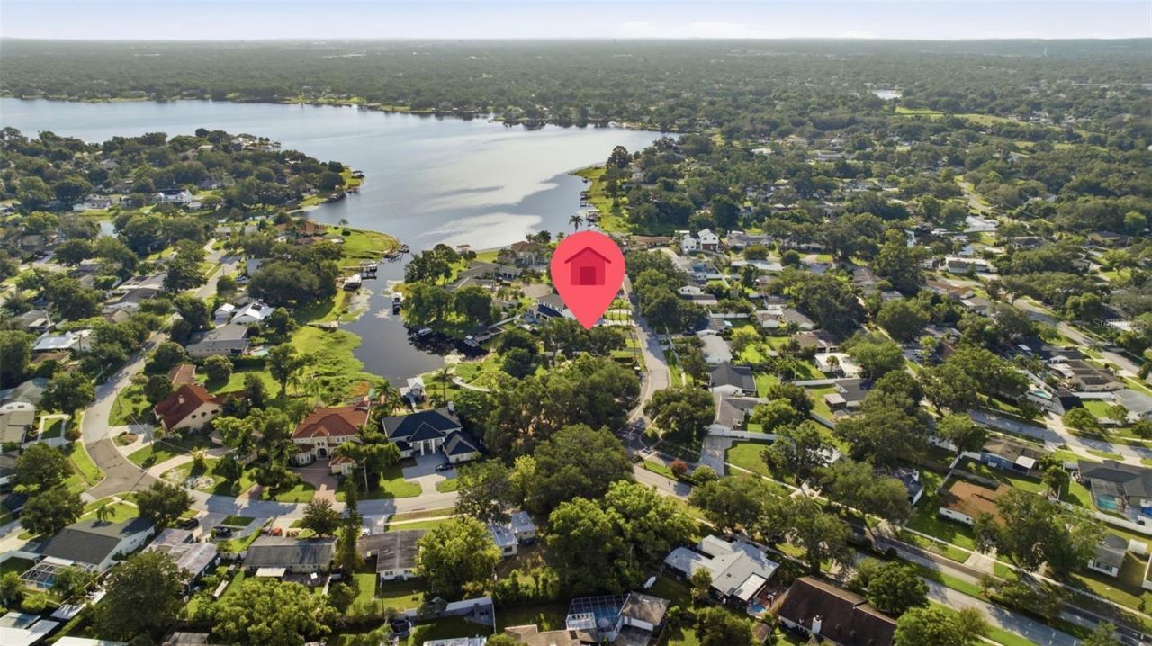 10715 Carrollwood Drive, Tampa, FL 33618 Photo