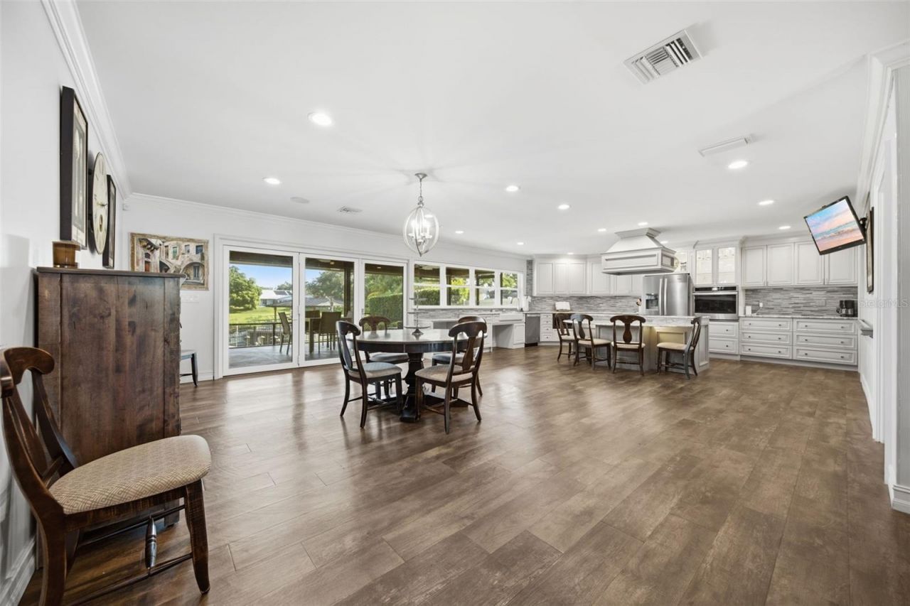10715 Carrollwood Drive, Tampa, FL 33618 Photo