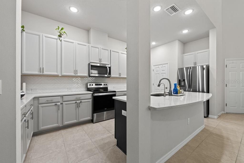 28583 Cozy Creek Drive , Wesley Chapel, FL 33543 Photo