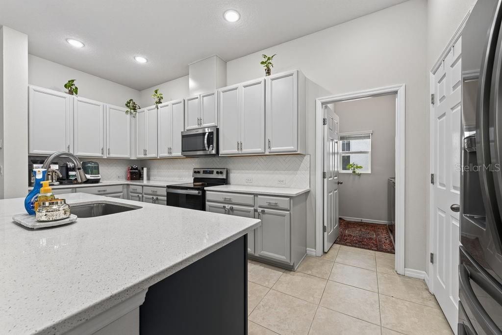 28583 Cozy Creek Drive , Wesley Chapel, FL 33543 Photo