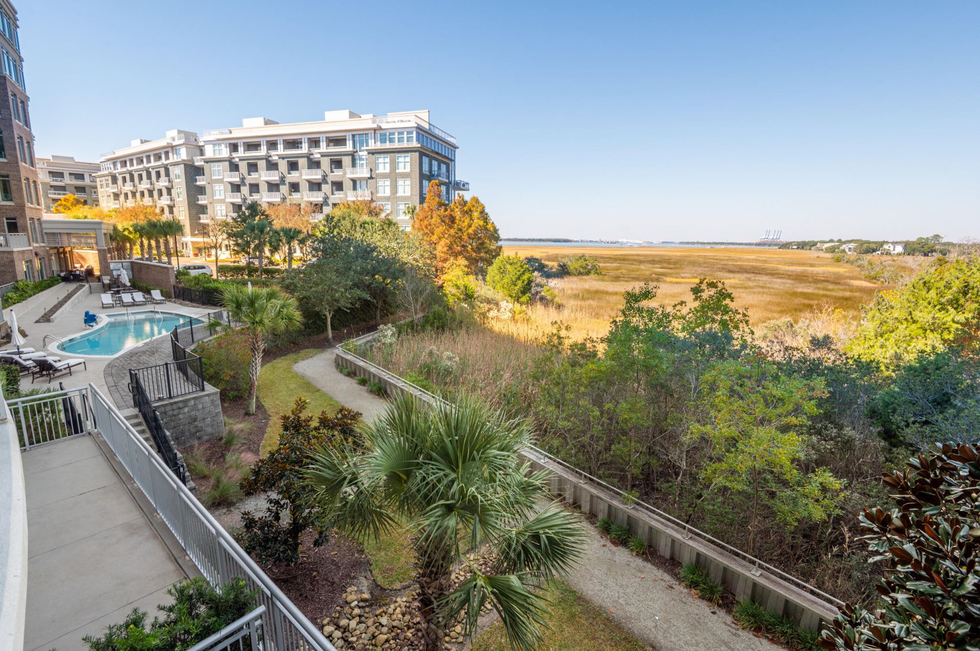 155 Wingo Way Photo 32