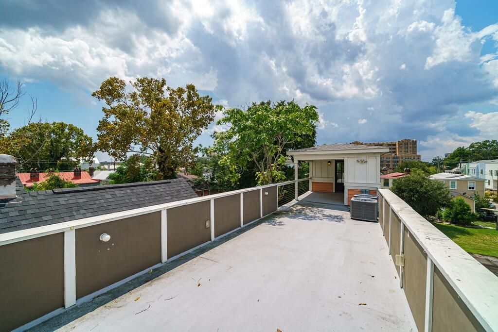 73 Hanover Street Photo 20