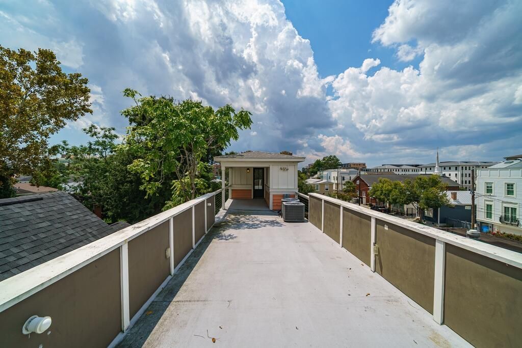 73 Hanover Street Photo 21