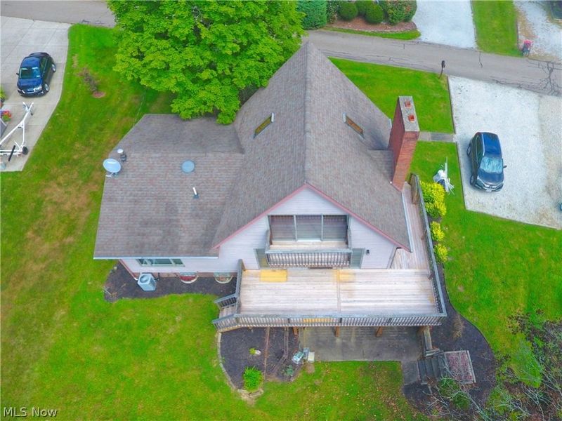 8024 Linden Drive SW, Dellroy, OH 44620 Photo 4