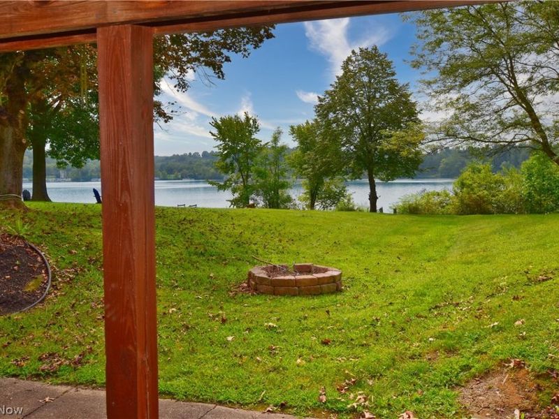 8024 Linden Drive SW, Dellroy, OH 44620 Photo 47
