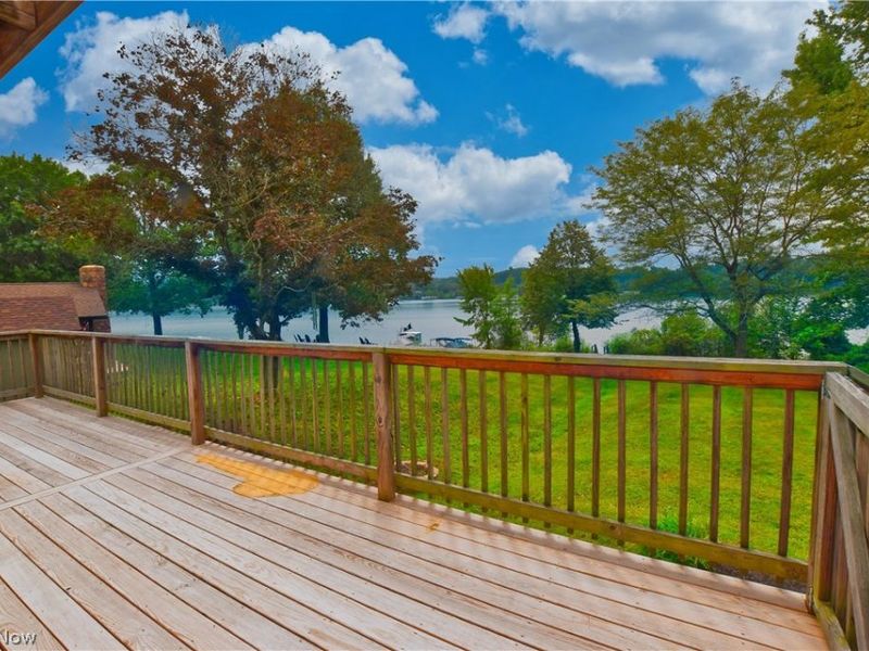 8024 Linden Drive SW, Dellroy, OH 44620 Photo 6