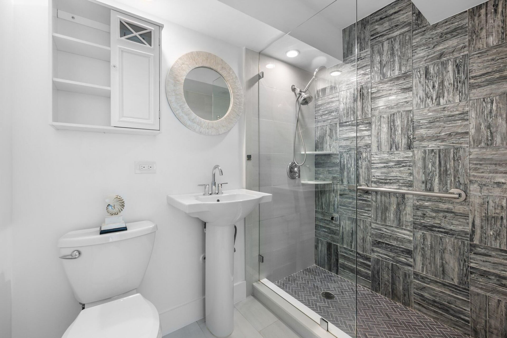2000 Coco Plum Drive, Unit 302, Marathon, FL 33050 Photo