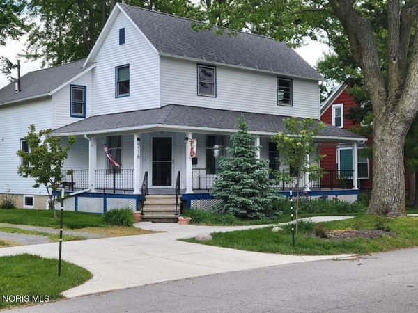 216 E Highland Avenue , Ada, OH 45810