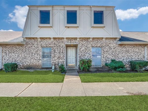 6 W Mountain Creek Drive, Unit 29, Grand Prairie, TX 75052