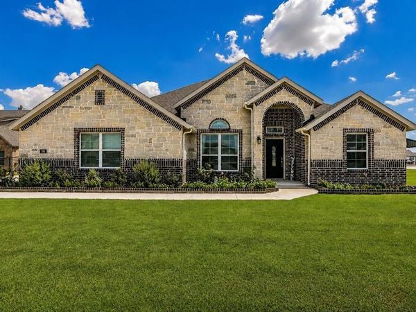 198 Spanish Moss Trail , Rhome, TX 76078