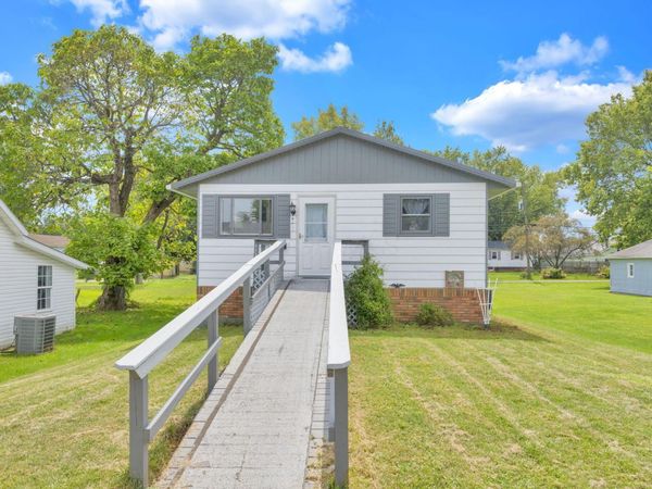 1116 E Chestnut Street, Lancaster, OH 43130