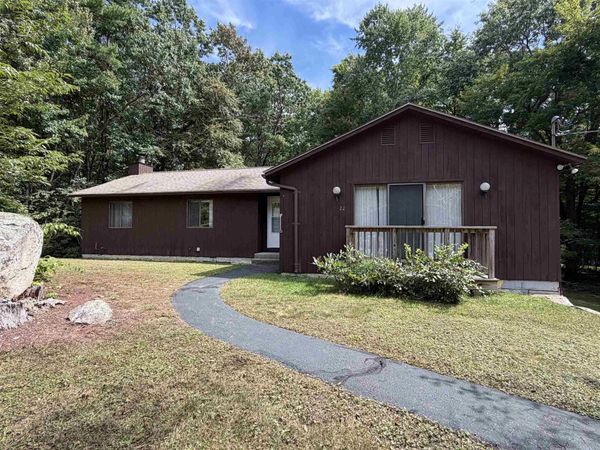 22 Cunningham Drive, Derry, NH 03038