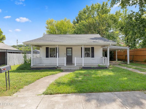 1508 Irwin Ave, Maryville, TN 37804