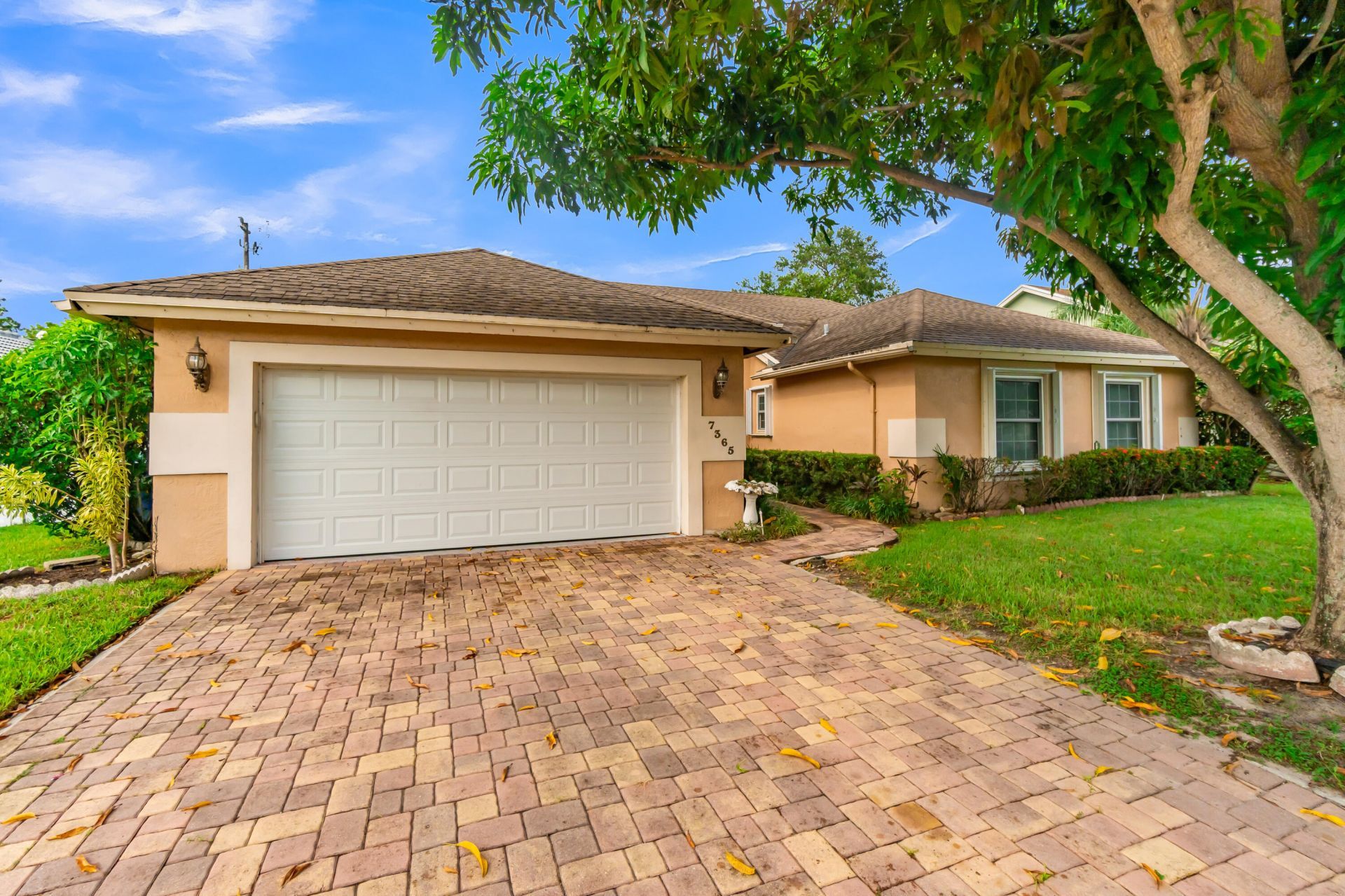 7365 NW 54th Court, Lauderhill, FL 33319 Photo