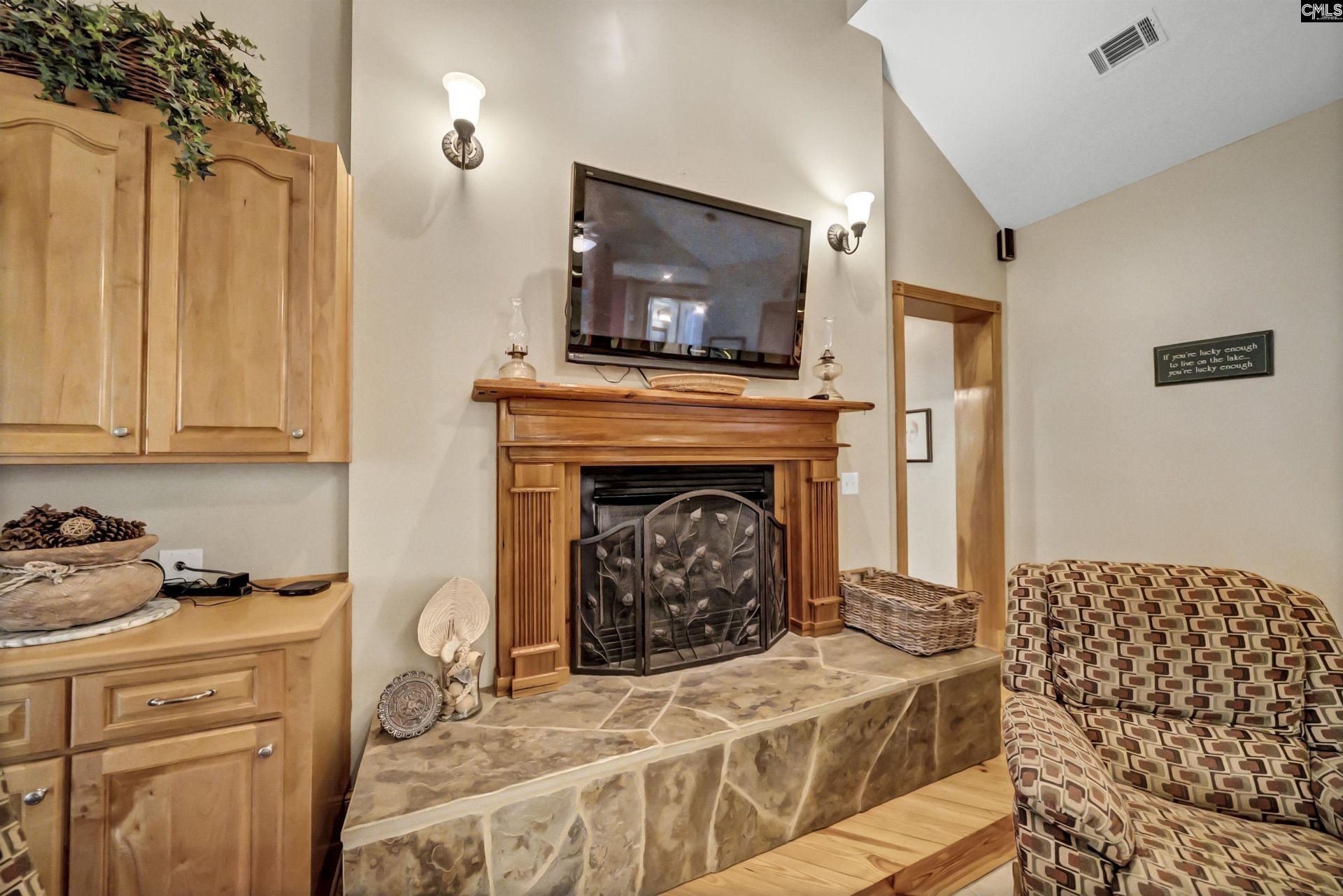 1584 Hutto Island Road Photo 23
