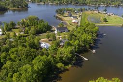 1584 Hutto Island Road photo 4