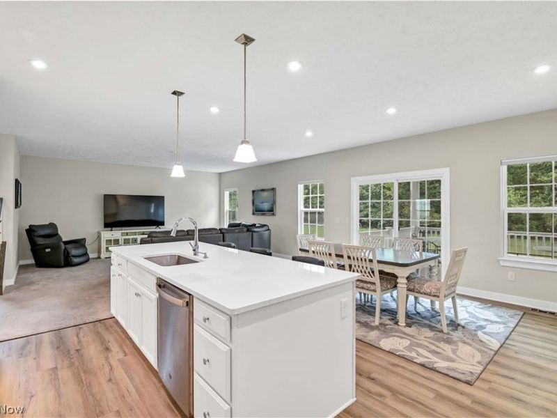35405 Crystal Creek Court, Grafton, OH 44044 Photo 14
