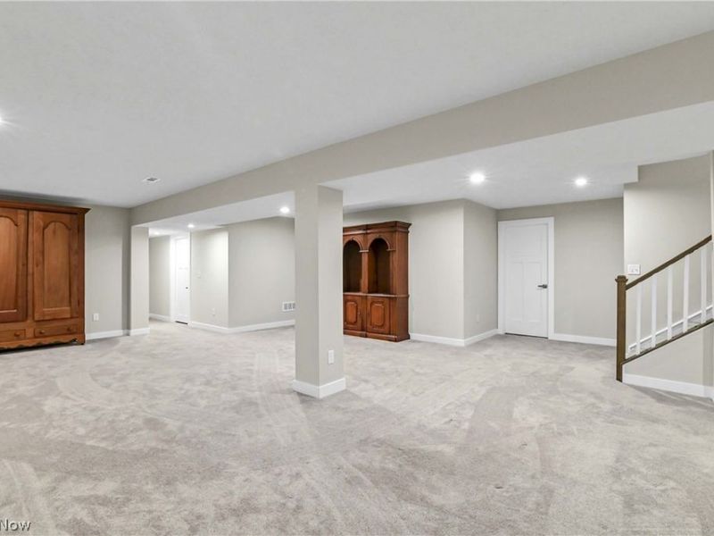35405 Crystal Creek Court, Grafton, OH 44044 Photo 35