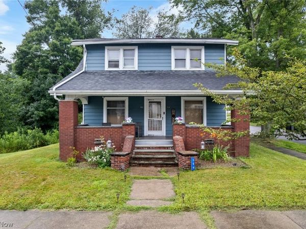 304 E Lisbon Street , Waynesburg, OH 44688