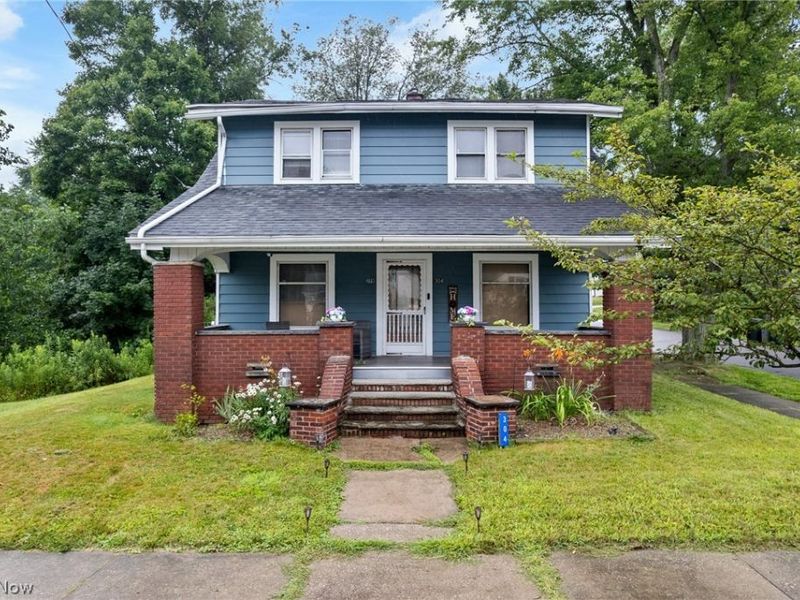 304 E Lisbon Street, Waynesburg, OH 44688 Photo 1