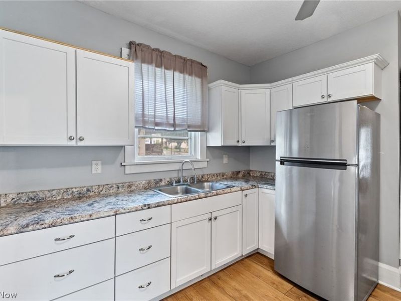 304 E Lisbon Street, Waynesburg, OH 44688 Photo 12