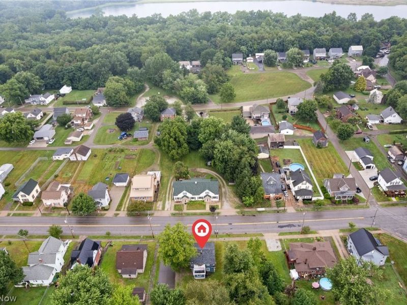 304 E Lisbon Street, Waynesburg, OH 44688 Photo 3