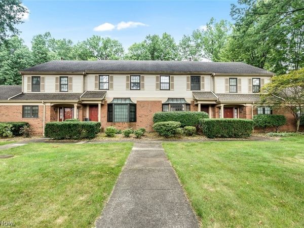 200 Talsman Drive , Unit C, Canfield, OH 44406