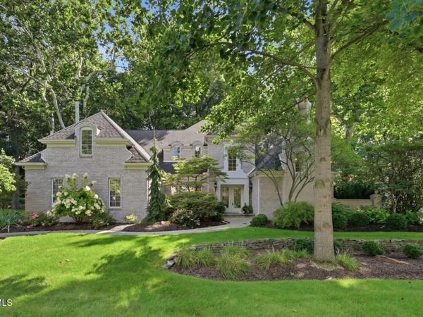 4536 Dovewood Lane , Sylvania, OH 43560