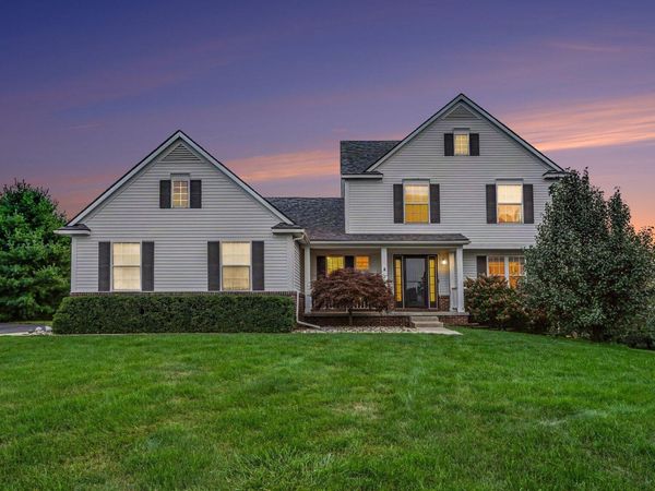 2663 Island Hills Drive, Dexter, MI 48130