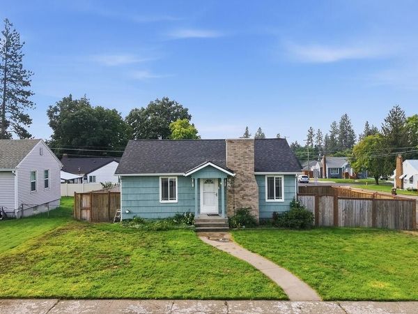 2527 W Lacrosse Ave, Spokane, WA 99205