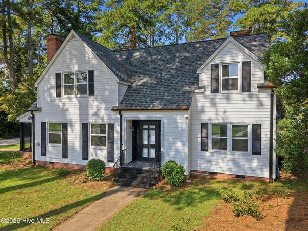 900 Nelson Street , Kinston, NC 28501