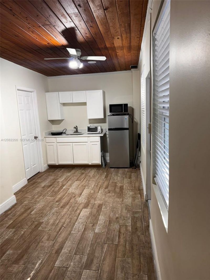 Please Call For Address, Unit 719 B, West Palm Beach, FL 33405 Photo