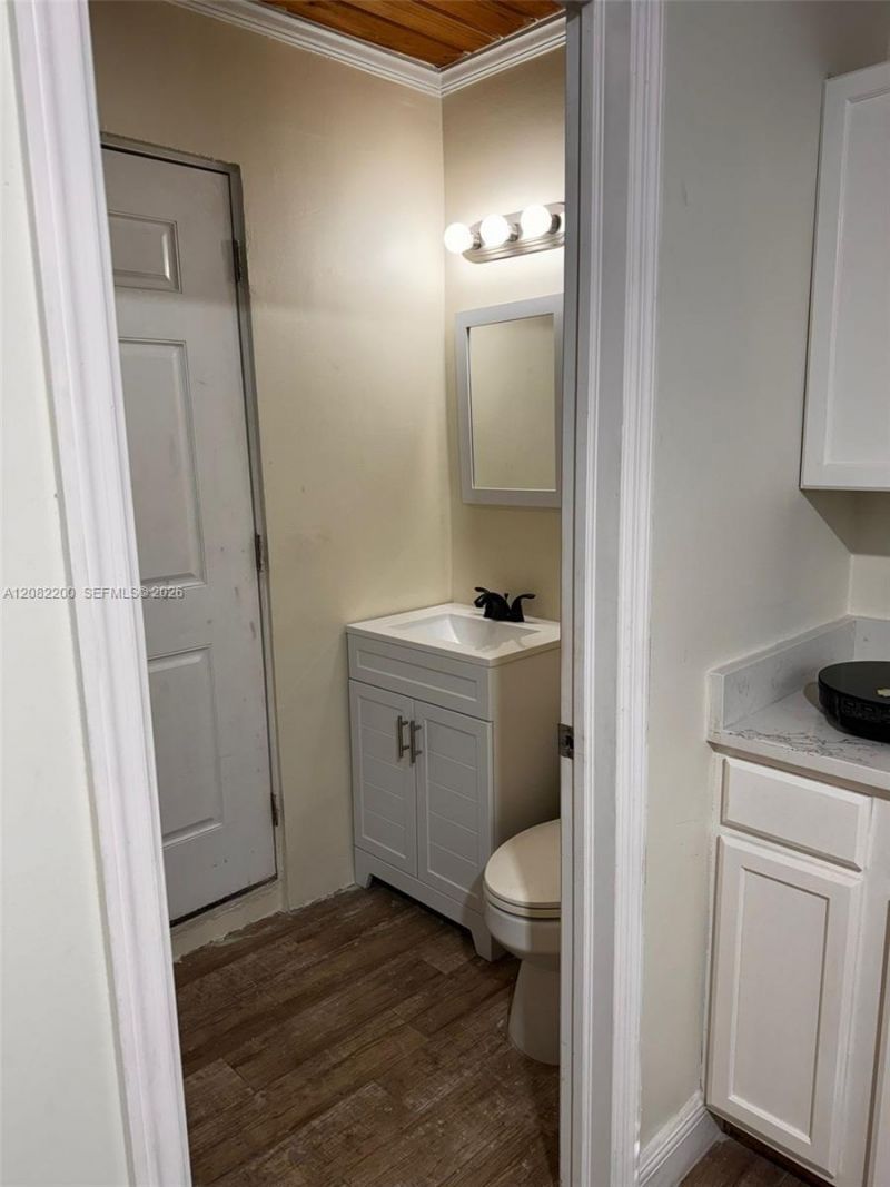 Please Call For Address, Unit 719 B, West Palm Beach, FL 33405 Photo
