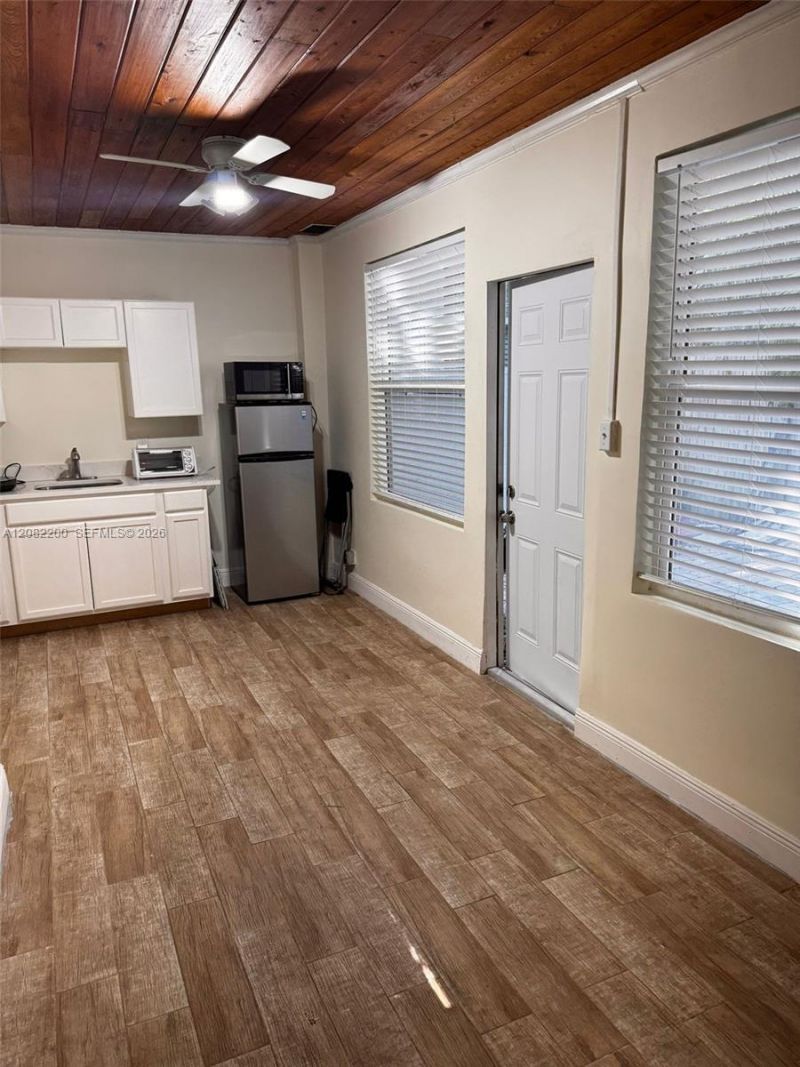 Please Call For Address, Unit 719 B, West Palm Beach, FL 33405 Photo