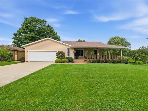 1831 Springville Rd, Wooster, OH 44691