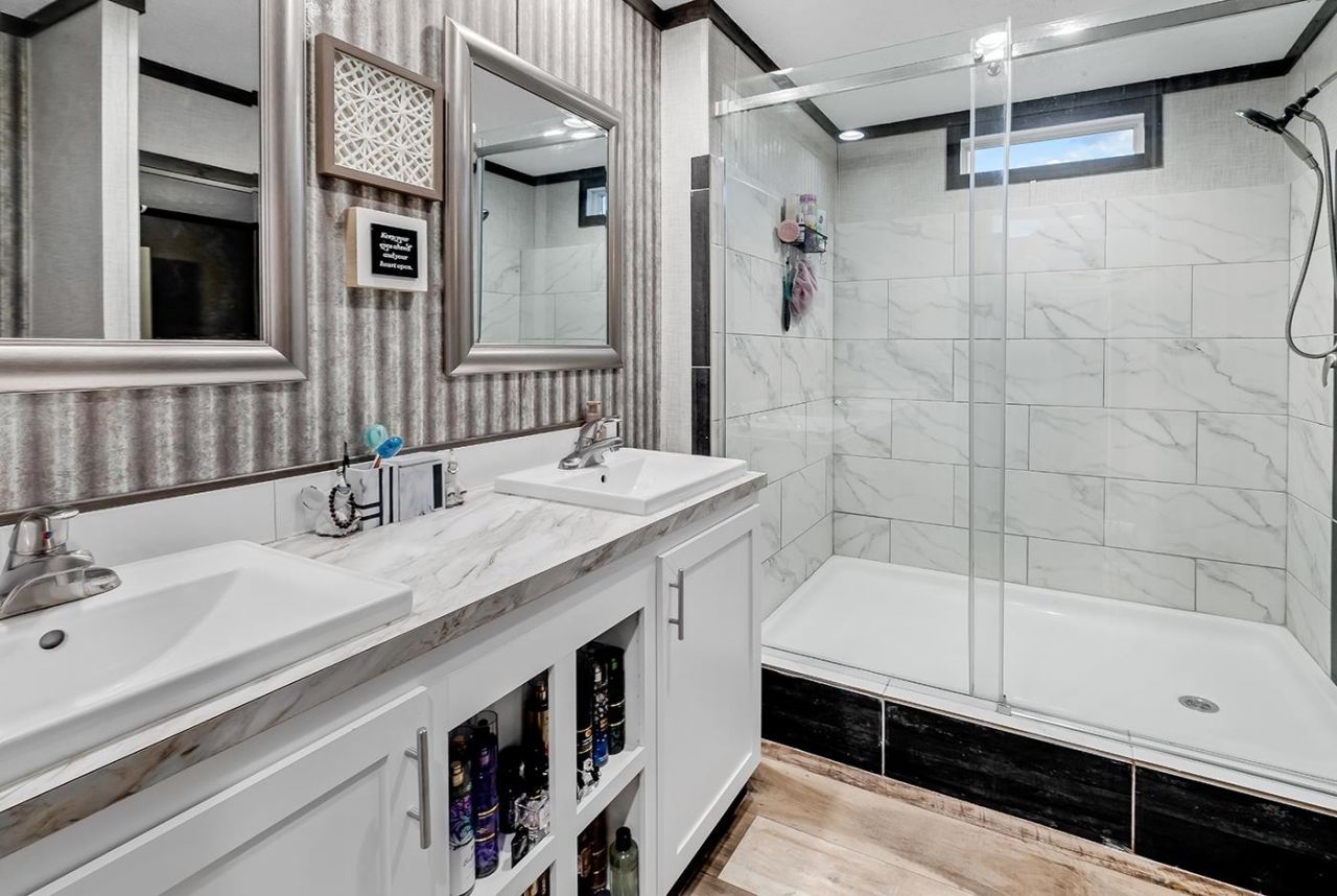 220 Air Stream Dr.  Photo 17