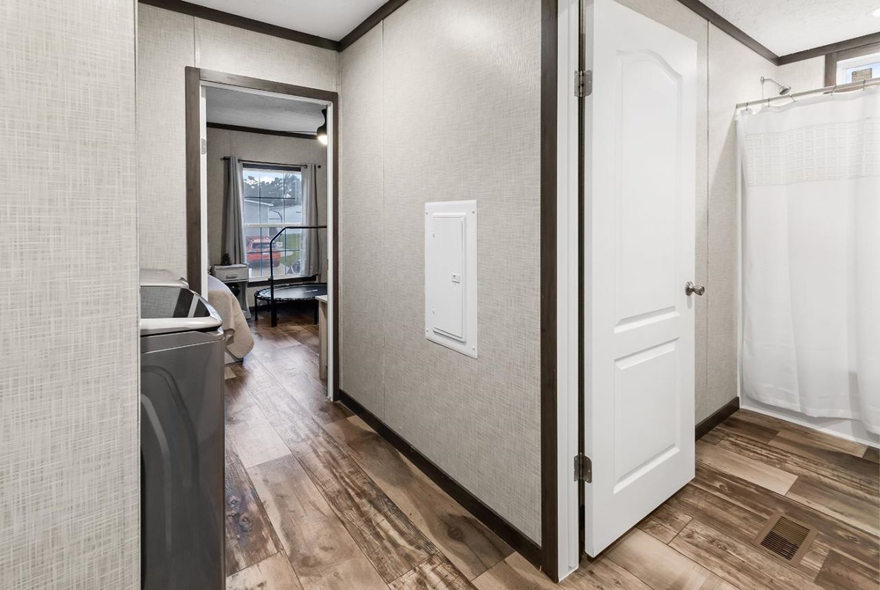 220 Air Stream Dr.  Photo 24