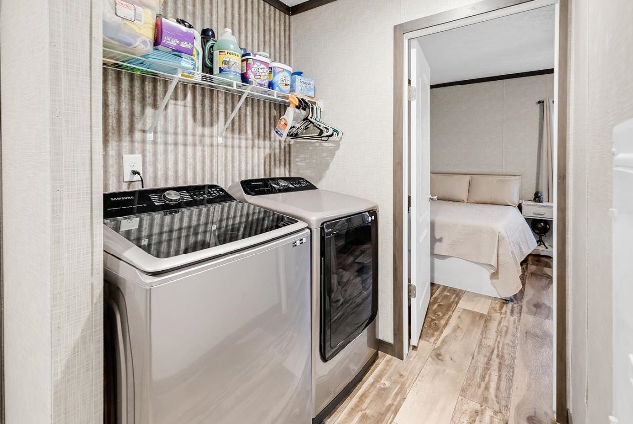 220 Air Stream Dr.  Photo 25