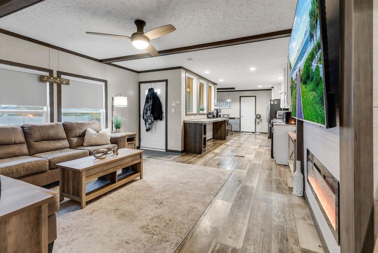 220 Air Stream Dr.  Photo 28