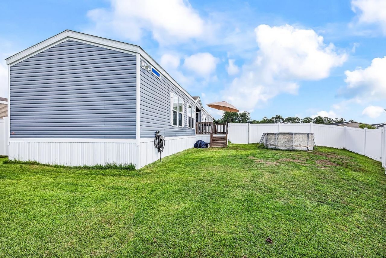 220 Air Stream Dr.  Photo 38