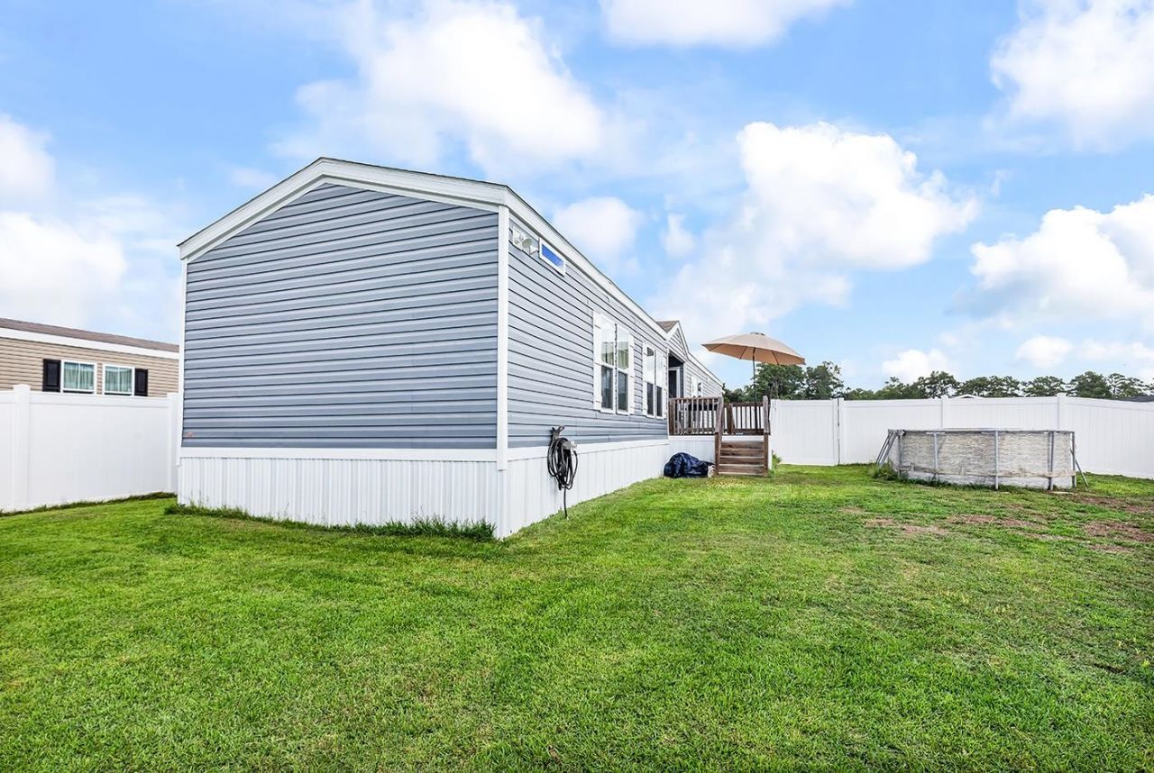 220 Air Stream Dr.  Photo 39