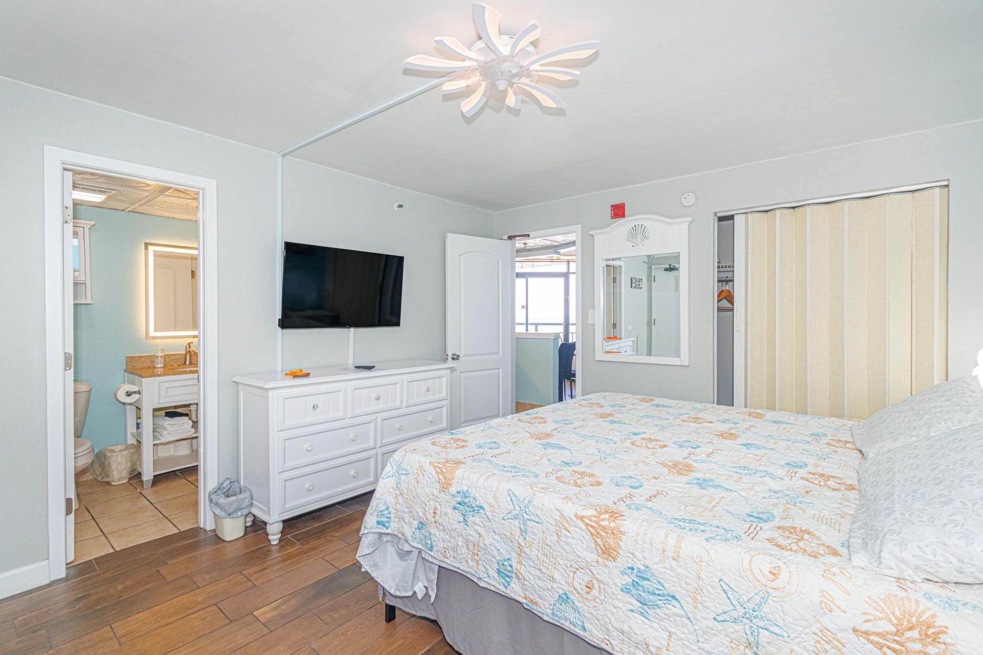 6804 N Ocean Blvd.  Photo 21