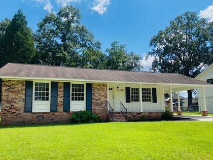 3325 Stonehaven Drive North Charleston, SC 29420