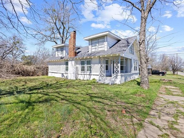 709 N Chandler Avenue , Denison, TX 75020